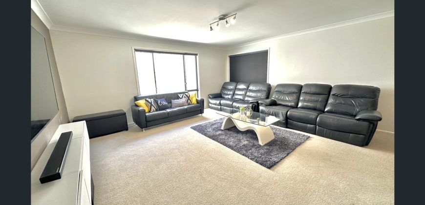 1 Manra Way, Pacific Pines, Qld 4211