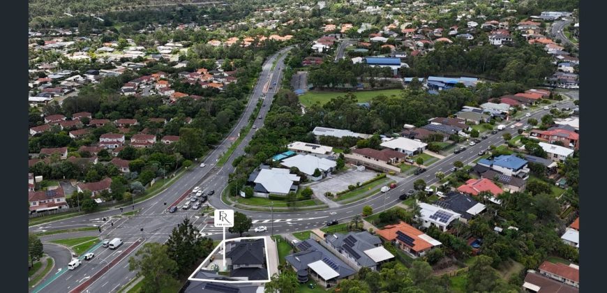 1 Manra Way, Pacific Pines, Qld 4211