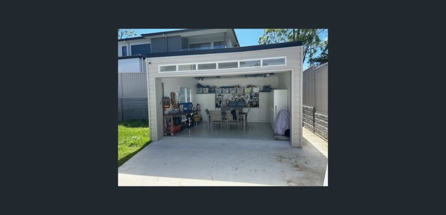 1 Manra Way, Pacific Pines, Qld 4211