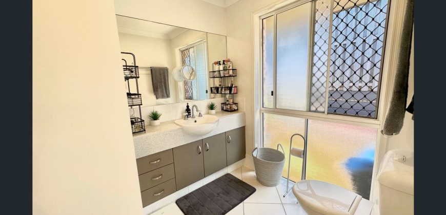 3 Cardwell St, Upper Coomera, Qld 4209